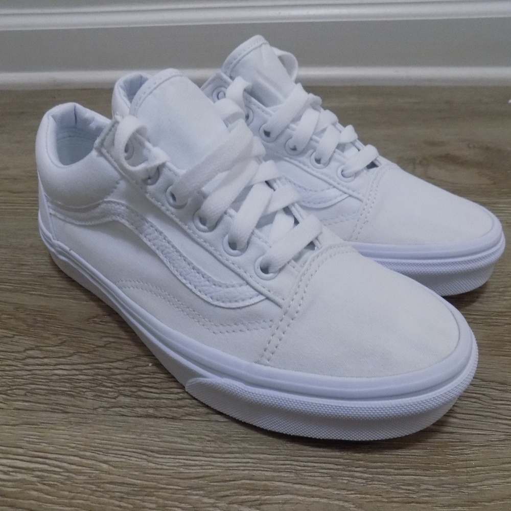 VANS Classic Women Size 7.5 Men 6